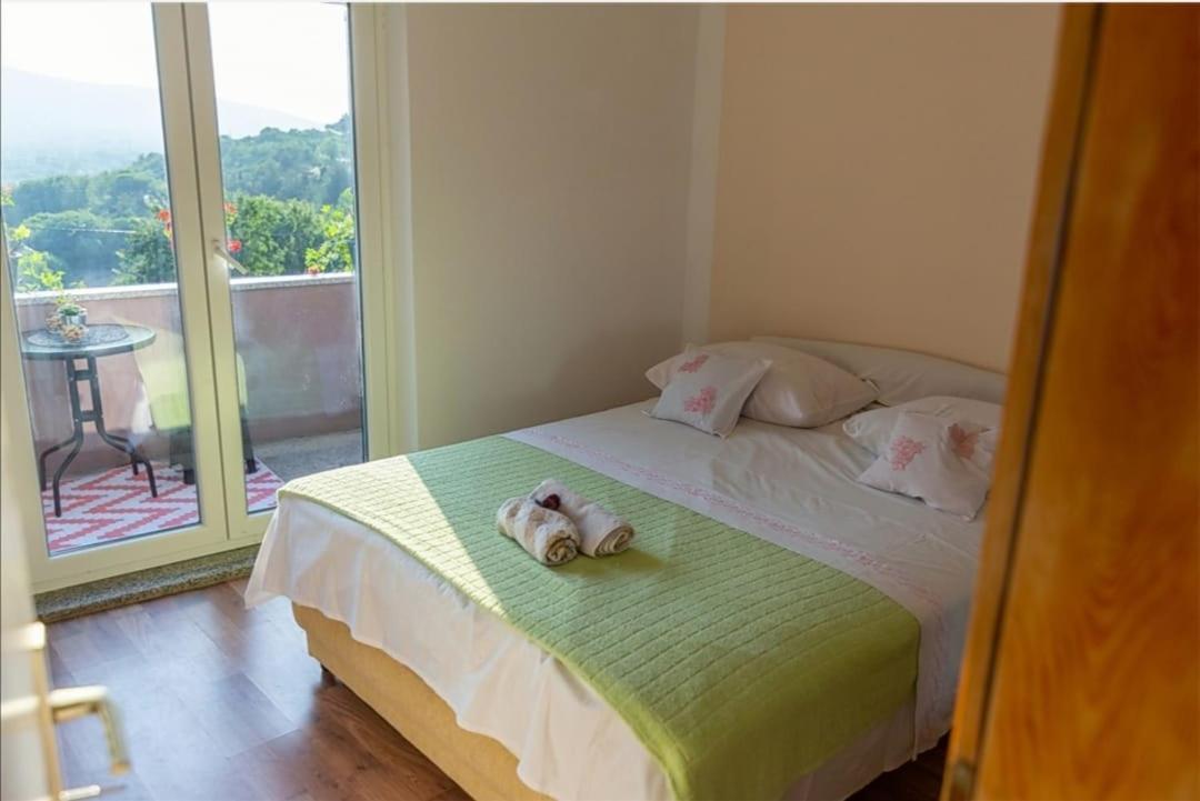 Вілла Honey House Grabovac  Екстер'єр фото