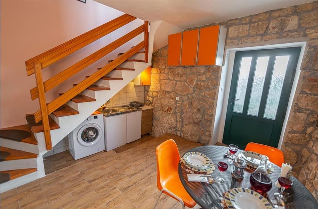 Вілла Honey House Grabovac  Екстер'єр фото