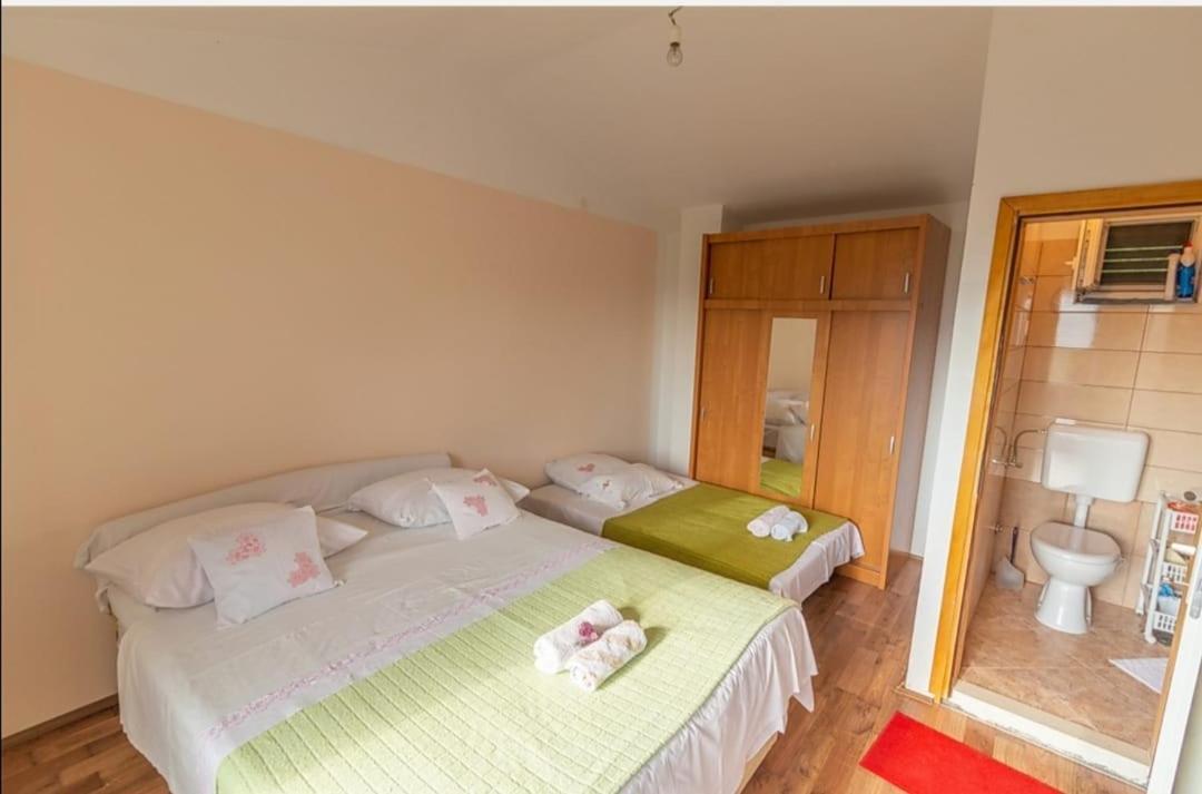 Вілла Honey House Grabovac  Екстер'єр фото