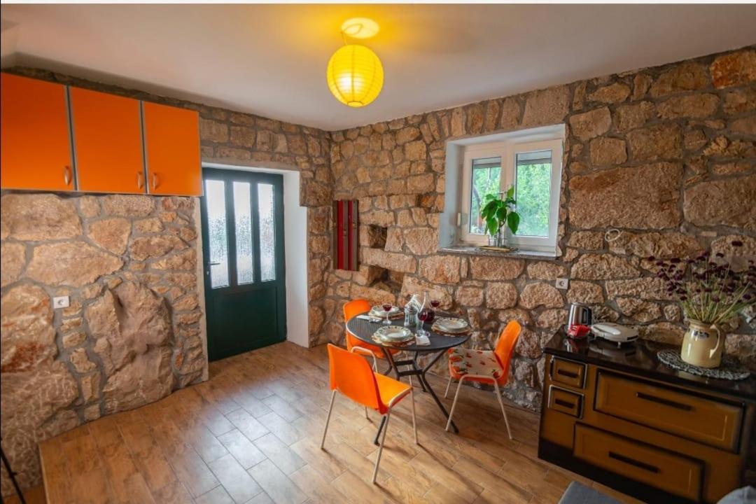Вілла Honey House Grabovac  Екстер'єр фото